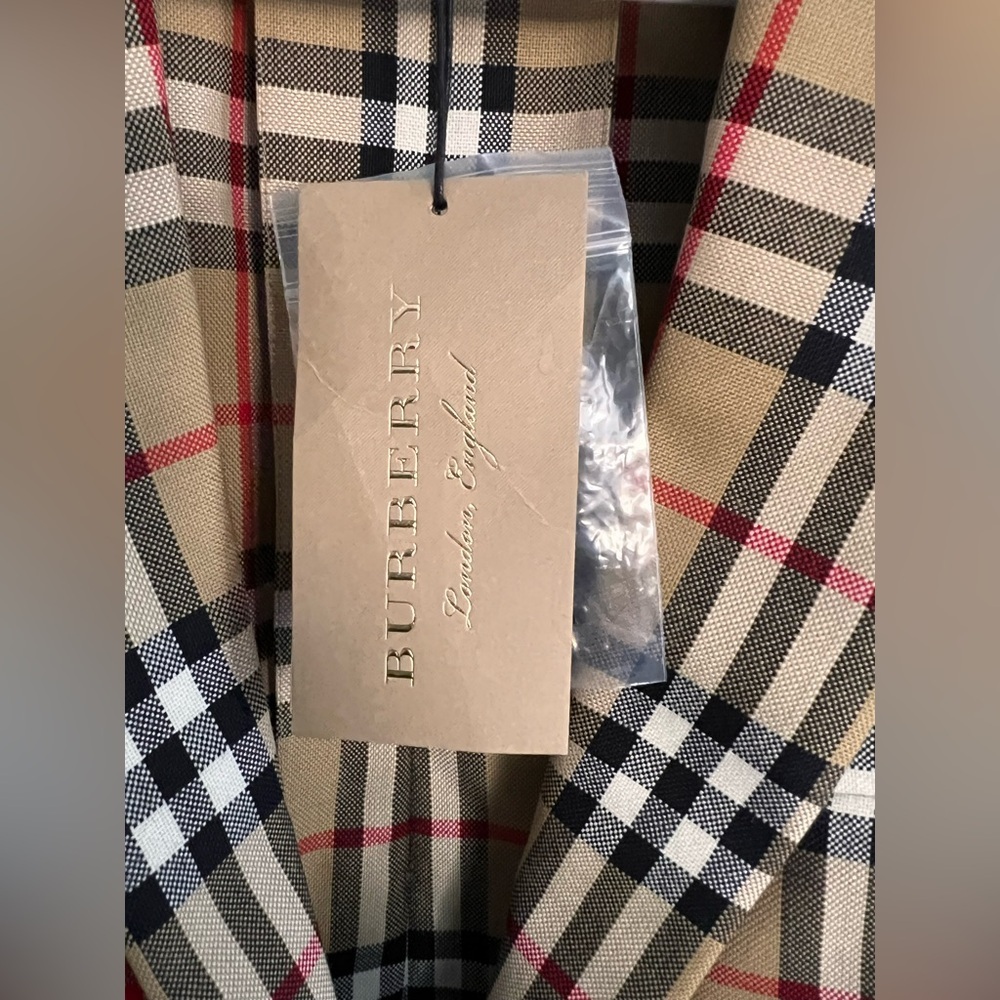 NWT Burberry Vintage Check Wool Tailored Blazer Size 2  Kylie  Jenner Suit Coat - Picture 6 of 10